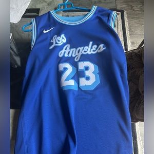 Lebron James jersey